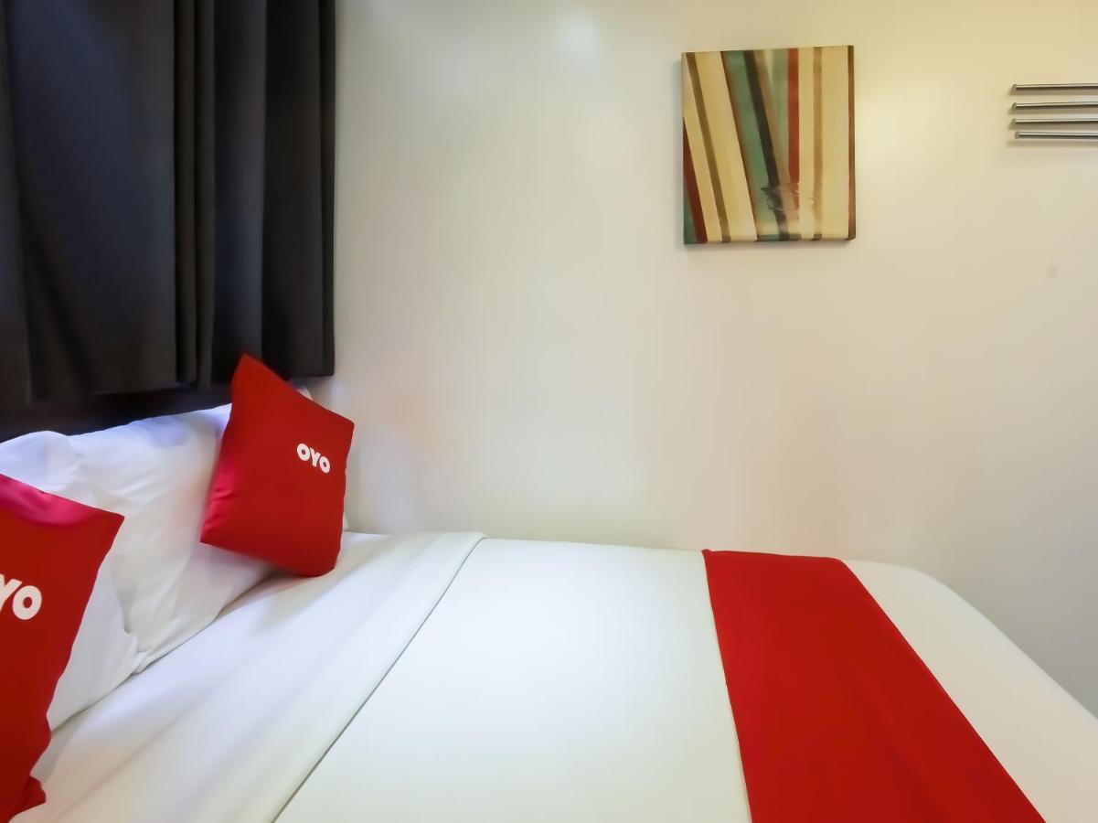 Capital O 860 Nest Nano Suites Makati Makati City Dış mekan fotoğraf