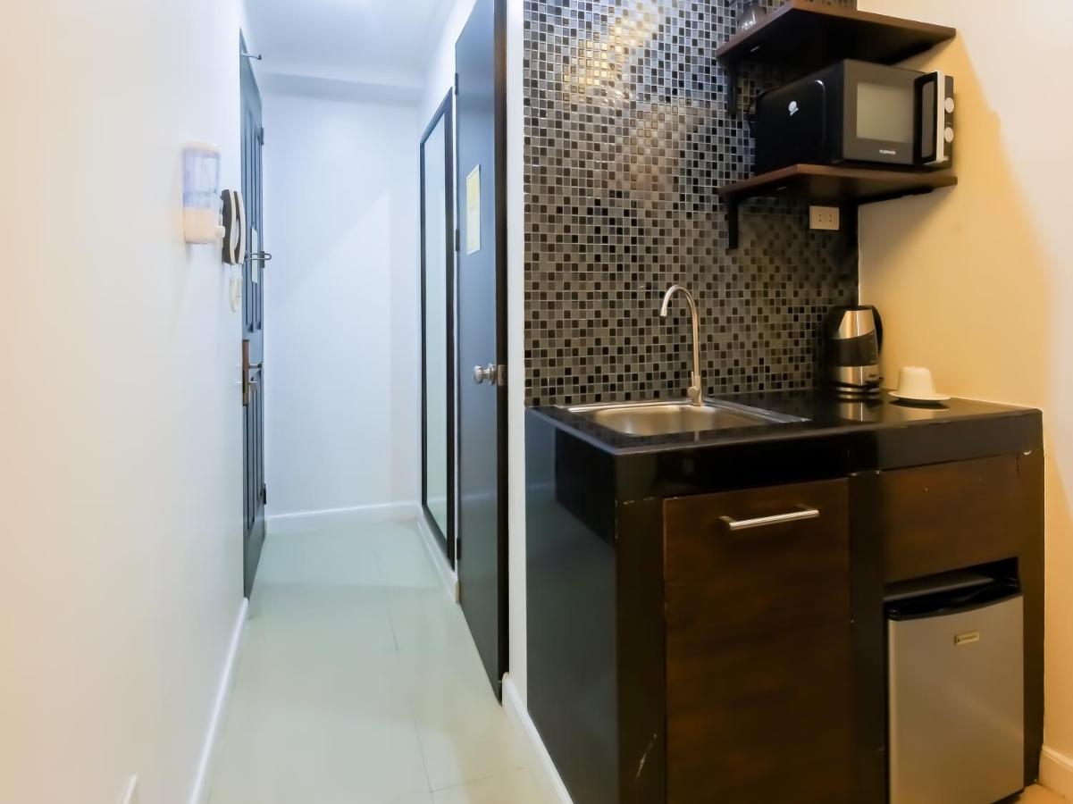 Capital O 860 Nest Nano Suites Makati Makati City Dış mekan fotoğraf