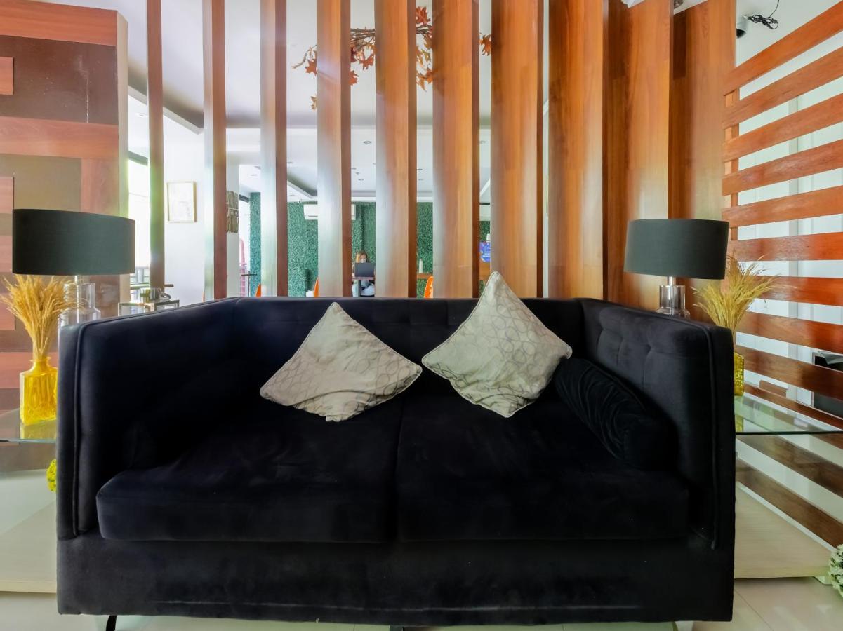 Capital O 860 Nest Nano Suites Makati Makati City Dış mekan fotoğraf